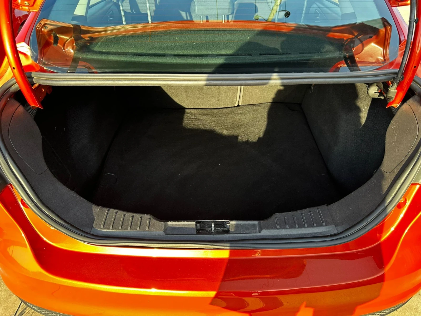 Ford Focus 1.6 TDCI - СЕДАН - изображение 9