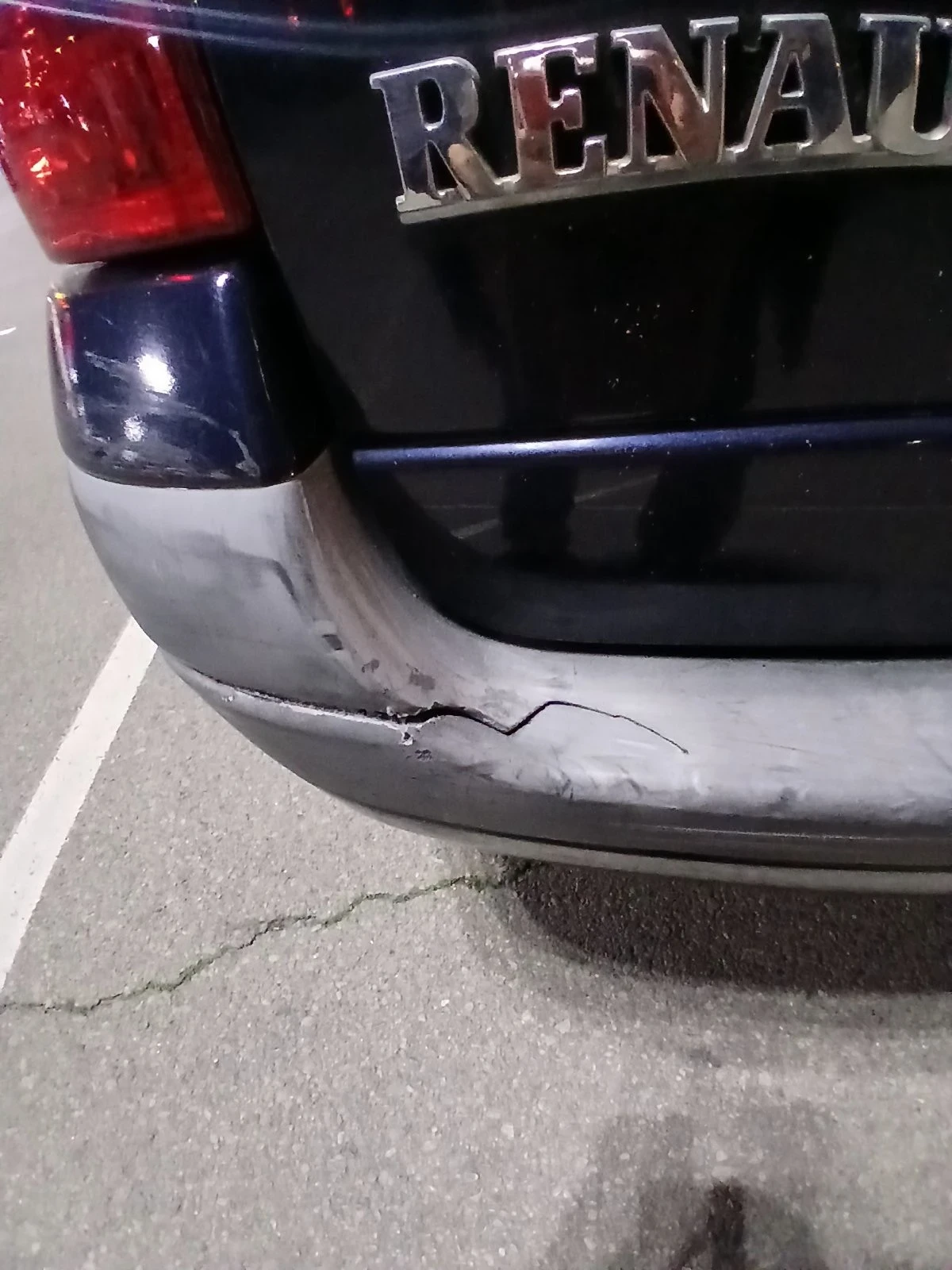 Renault Megane 1.9 dTi - изображение 8