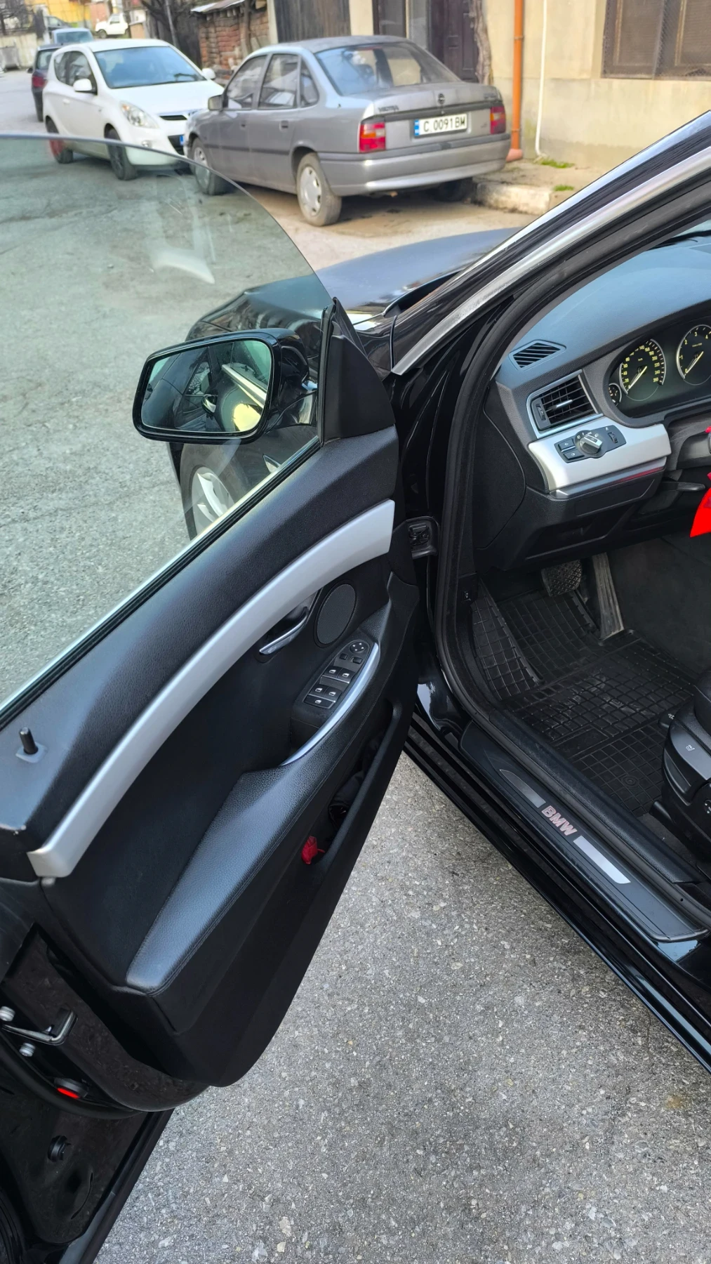 BMW 5 Gran Turismo 258к.с. отличен обслужен мотор, снимка 15 - Автомобили и джипове - 53818654