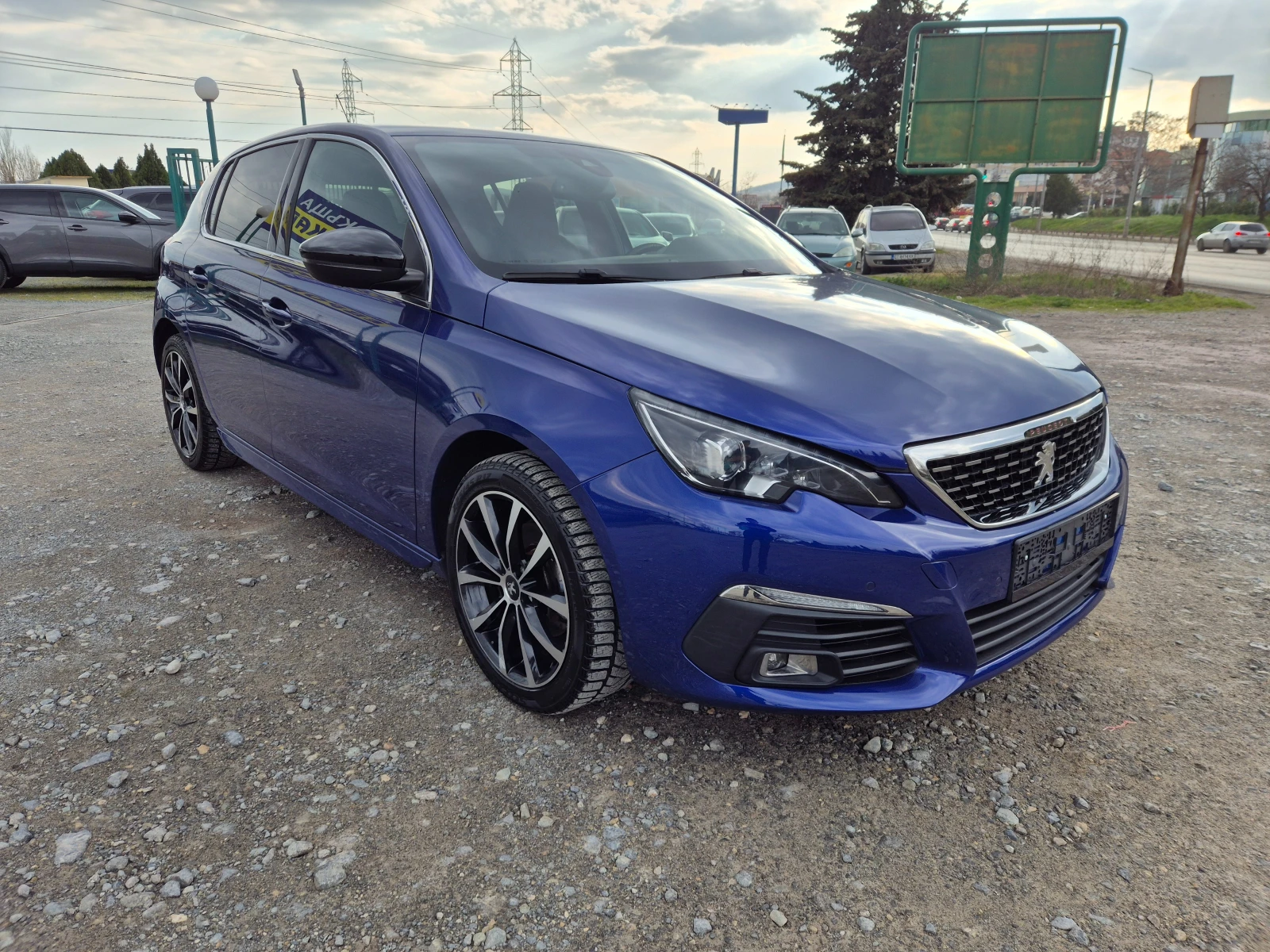 Peugeot 308 1.2i GT Line, снимка 7 - Автомобили и джипове - 53976277