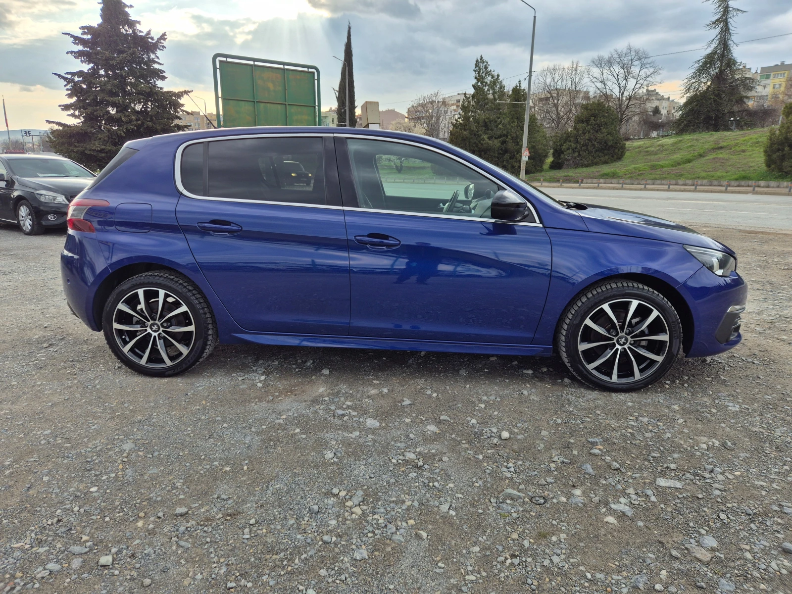 Peugeot 308 1.2i GT Line, снимка 6 - Автомобили и джипове - 53976277