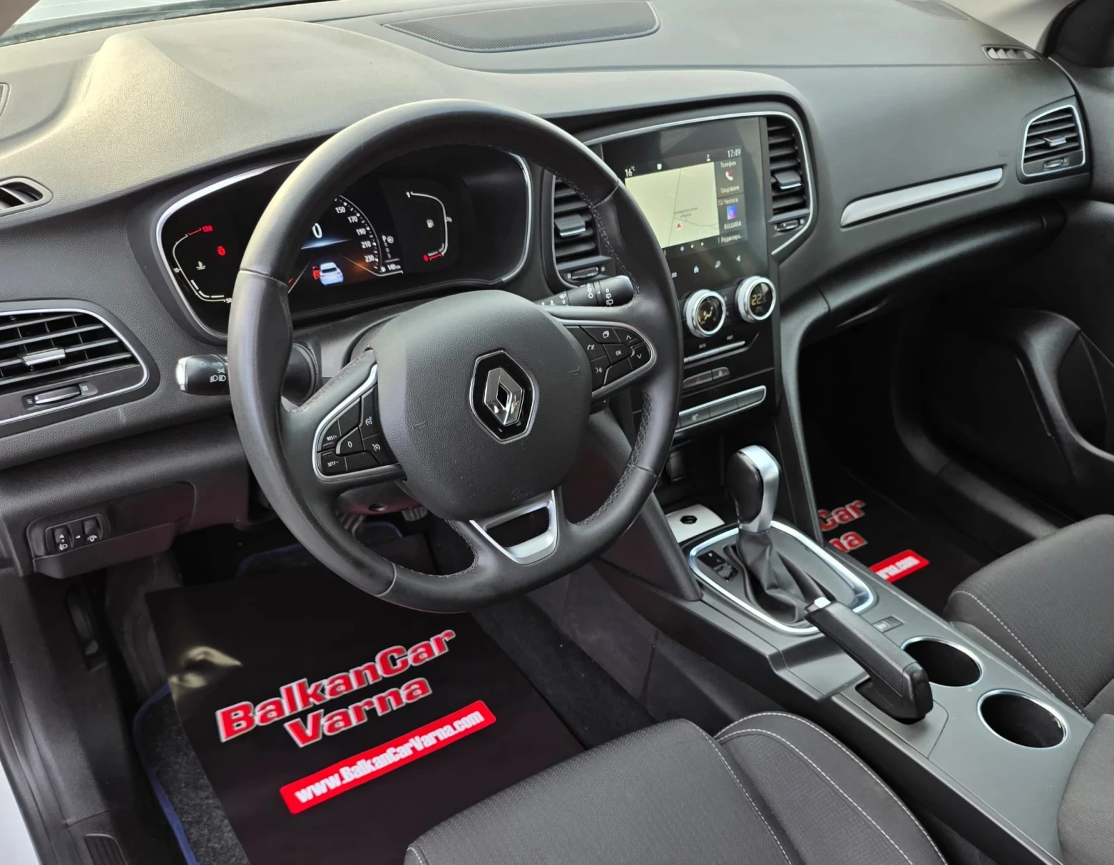 Renault Megane 1.5dci AT Grandtour, снимка 7 - Автомобили и джипове - 54088142