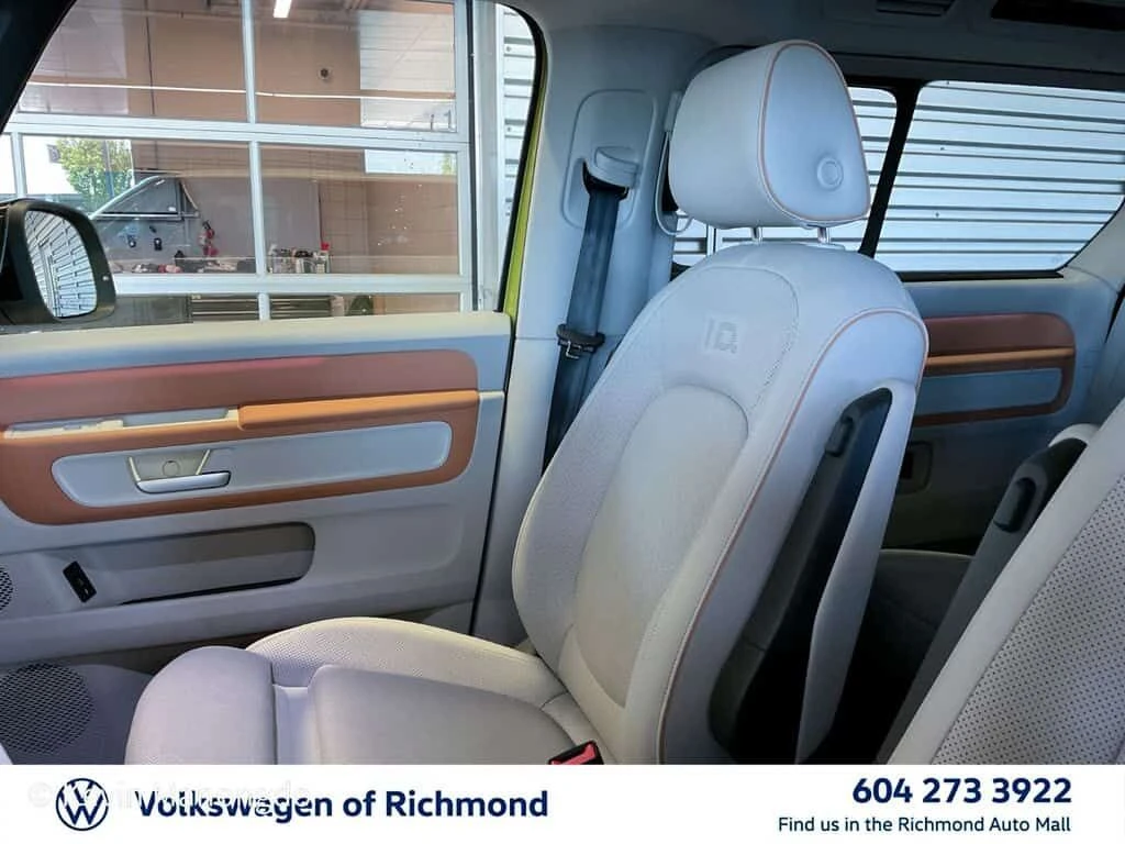 VW ID.Buzz 1st Edition| HUD| 360| ТЕРМОПОМПА| , снимка 15 - Автомобили и джипове - 54124783