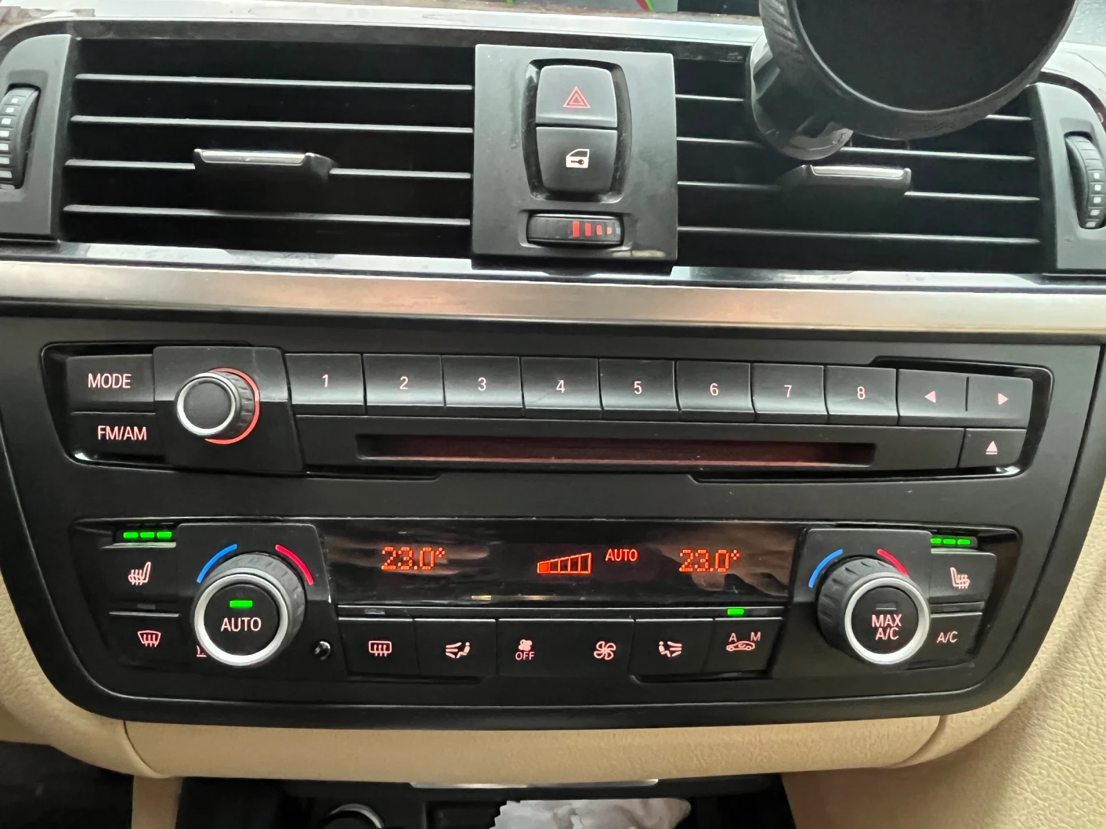 BMW 328 Xdrive, снимка 12 - Автомобили и джипове - 54283460