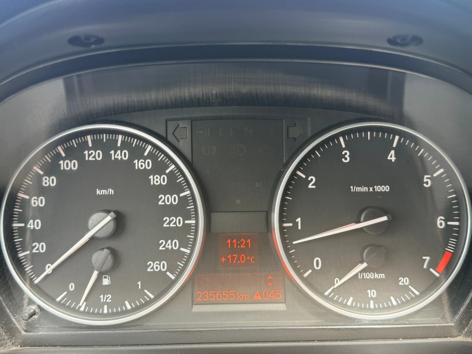 BMW 316 BMW - E90, снимка 14 - Автомобили и джипове - 54923775