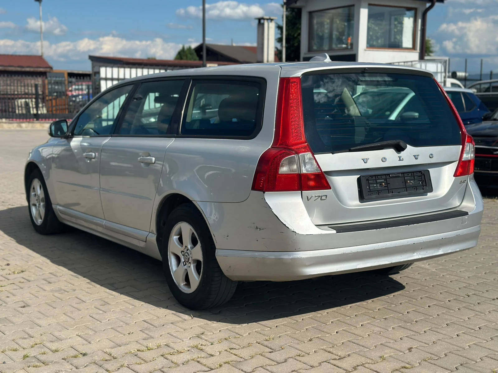 Volvo V70 / 2.4D / D5 / 163 HP / AUTOMAT / , снимка 3 - Автомобили и джипове - 55007997