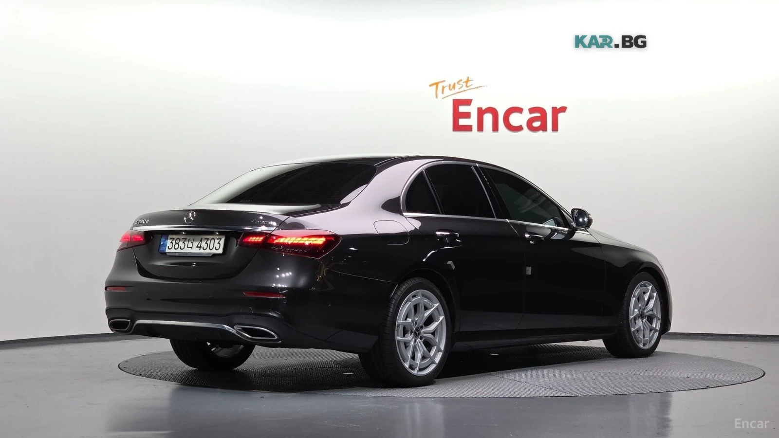 Mercedes-Benz E 220 d/4MATIC/AMG-LINE/SUNROOF/HEAD-UP, снимка 3 - Автомобили и джипове - 55720259