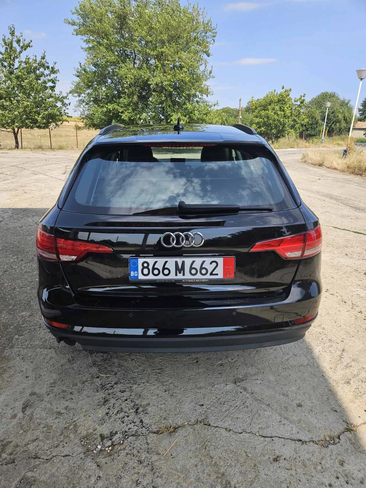 Audi A4, снимка 2 - Автомобили и джипове - 55983253