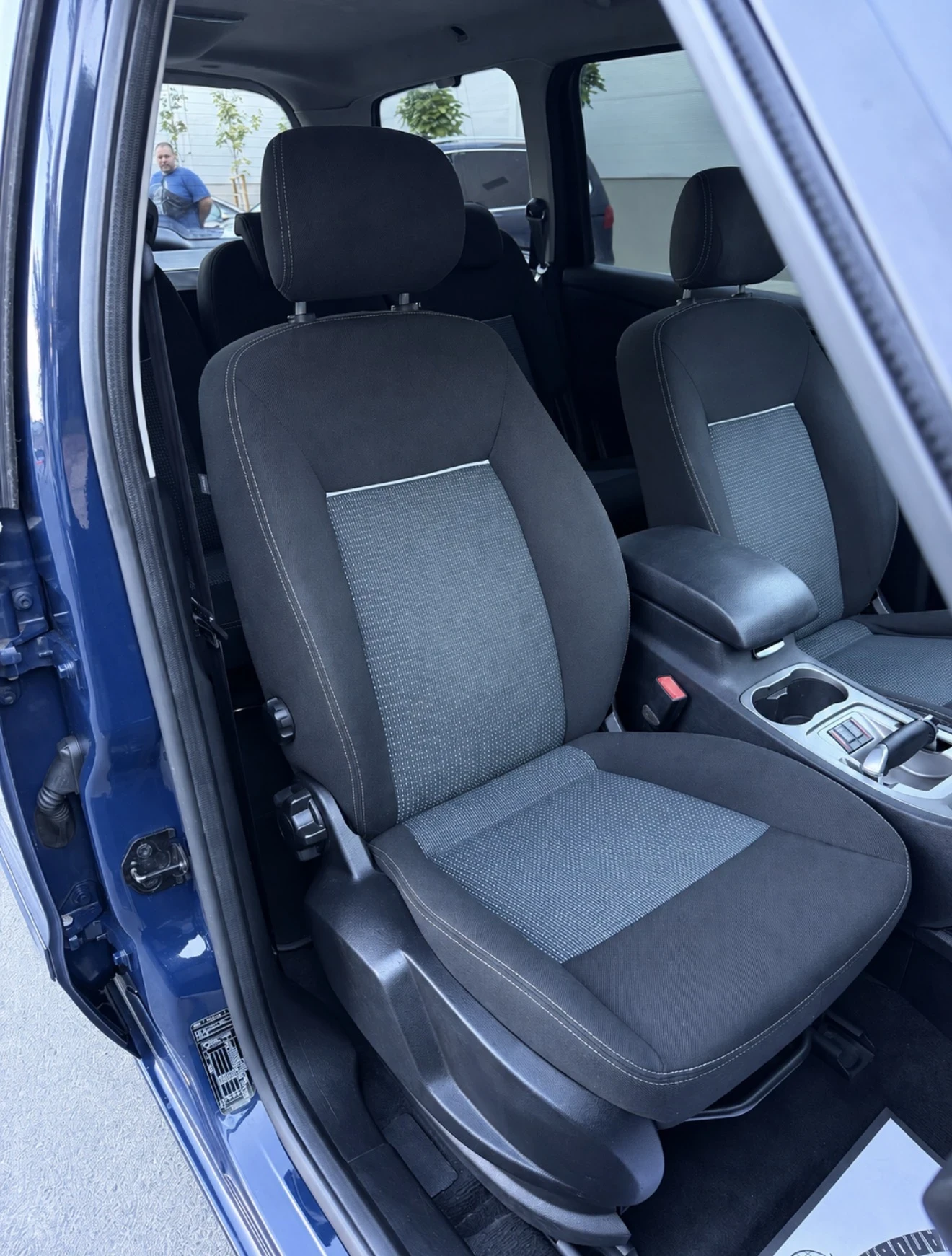 Ford Galaxy 2.0TDCi 140кс Навигация Ксенон FaceLift, снимка 12 - Автомобили и джипове - 55954636