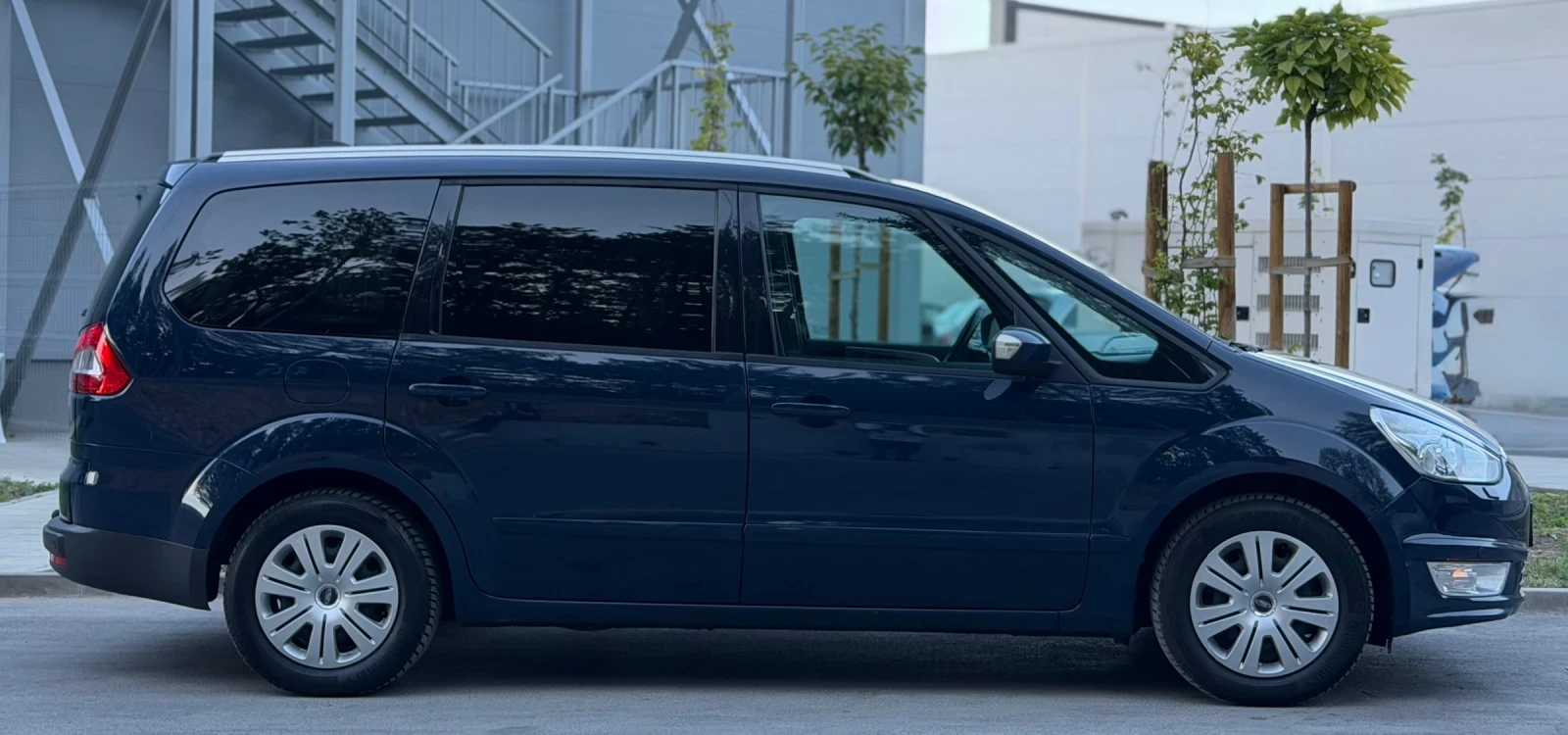 Ford Galaxy 2.0TDCi 140кс Навигация Ксенон FaceLift, снимка 8 - Автомобили и джипове - 55954636