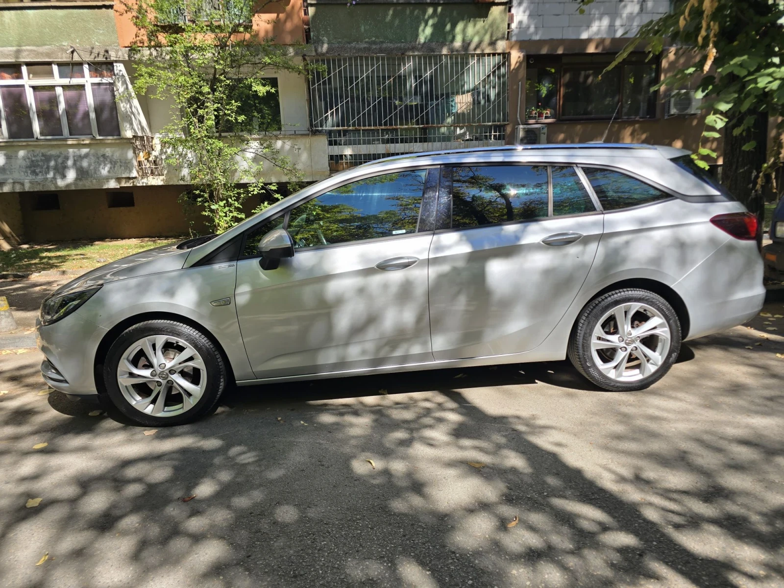 Opel Astra K 1.4 125 p.s, снимка 11 - Автомобили и джипове - 56436817
