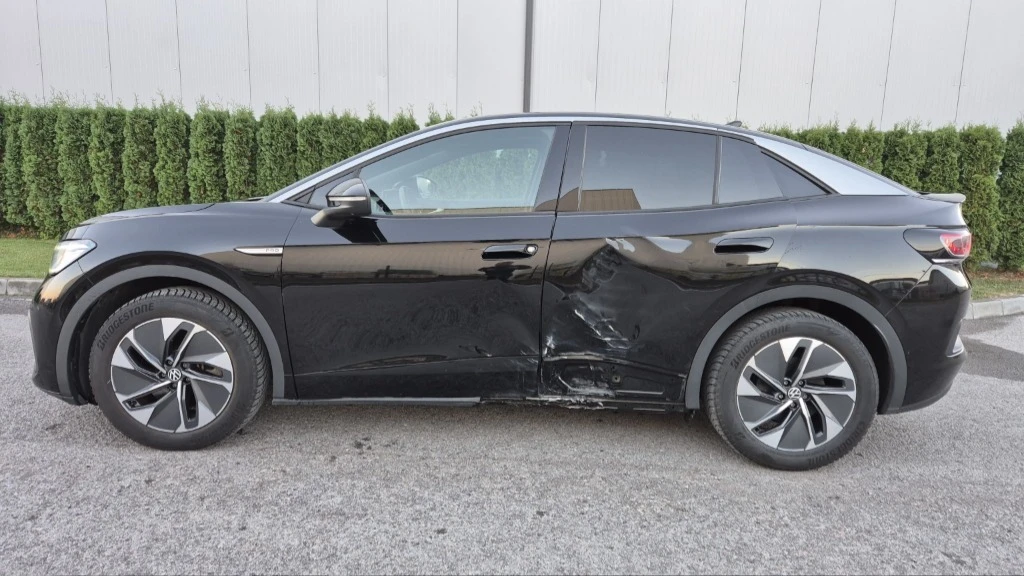 VW ID.5 PRO, снимка 4 - Автомобили и джипове - 56651341
