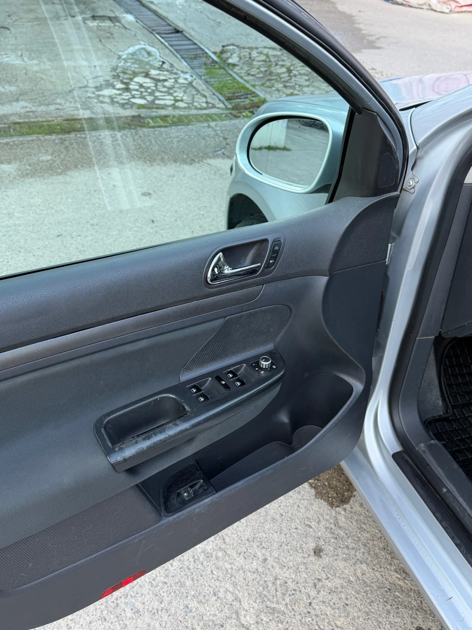 VW Golf, снимка 5 - Автомобили и джипове - 56741576