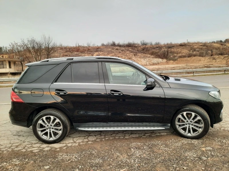 Mercedes-Benz GLE 250 9G/4matik/Panorama/LED, снимка 3 - Автомобили и джипове - 43700031