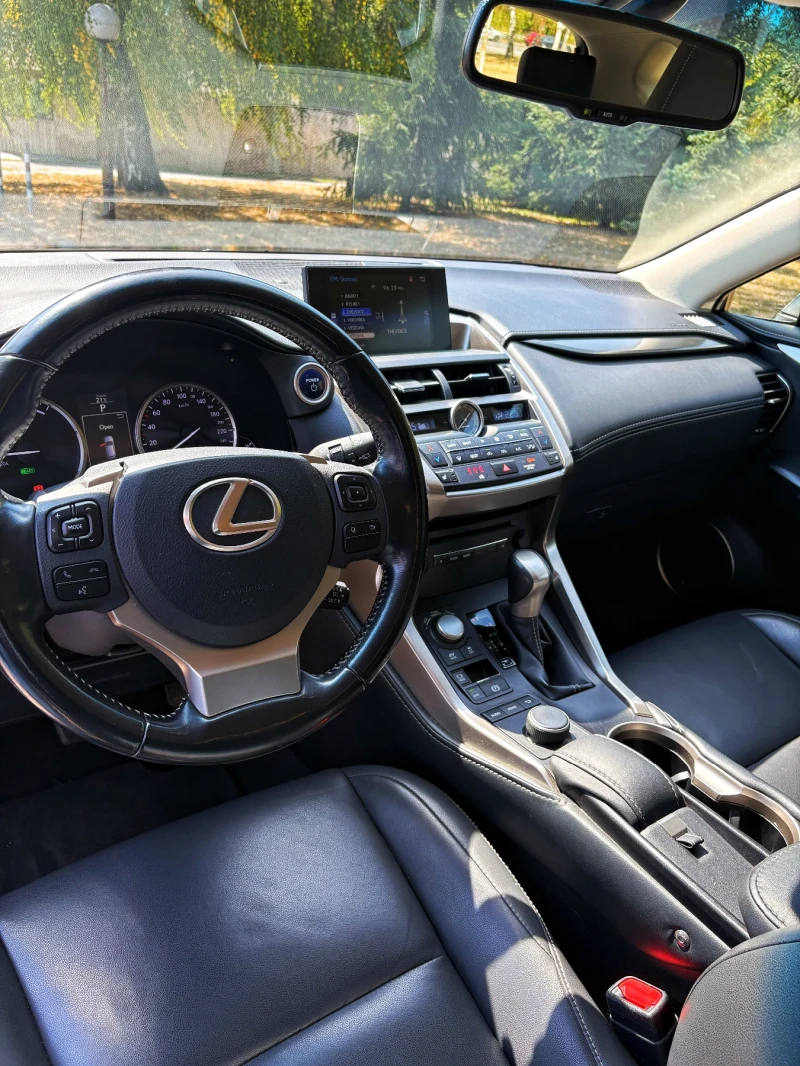 Lexus NX 300h, снимка 12 - Автомобили и джипове - 52486405