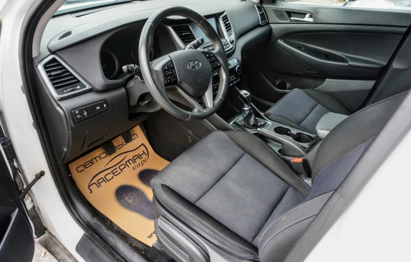 Hyundai Tucson 1.7 CRDI COMFORT PLUS PACK, снимка 5 - Автомобили и джипове - 52011415