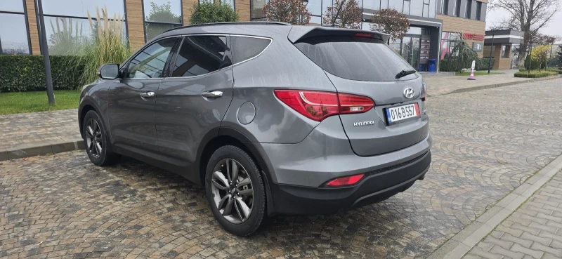 Hyundai Santa fe 2.2 197к.с.ЛИЗИНГ/АВТОМАТ/КАМЕРА/4?4, снимка 4 - Автомобили и джипове - 52894195