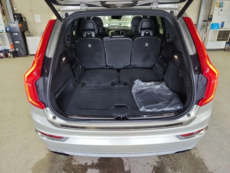 Volvo Xc90  INSCRIPTION /CARFAX /Подгрев/Панорама/Памет, снимка 11 - Автомобили и джипове - 53541835