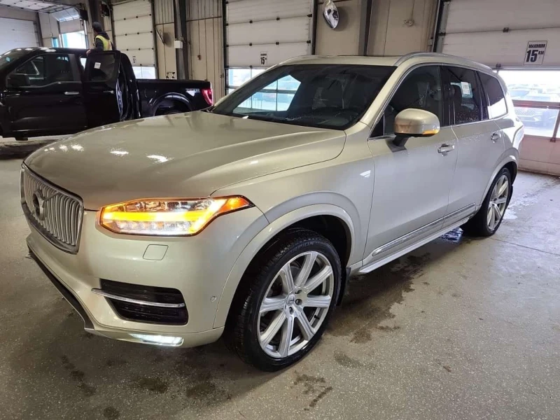 Volvo Xc90  INSCRIPTION /CARFAX /Подгрев/Панорама/Памет