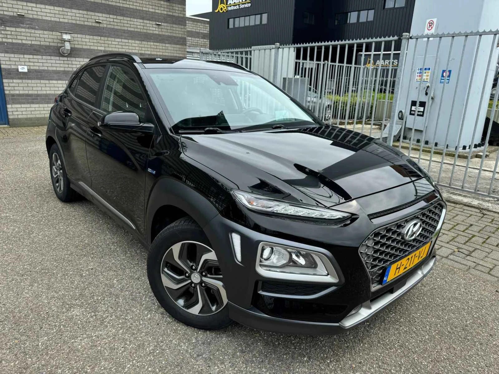 Hyundai Kona  - изображение 2
