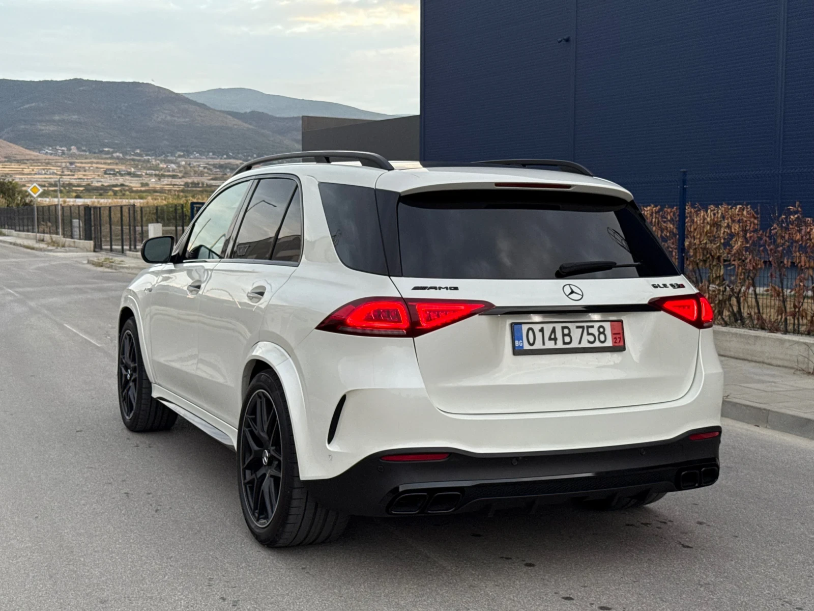 Mercedes-Benz GLE 63 S AMG PREMIUM PLUS | BURMESTER | 49000km - изображение 4