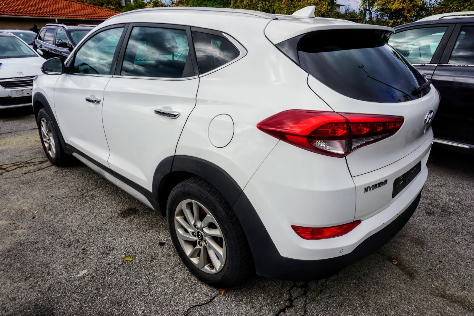 Hyundai Tucson 1.7 CRDI COMFORT PLUS PACK - изображение 4