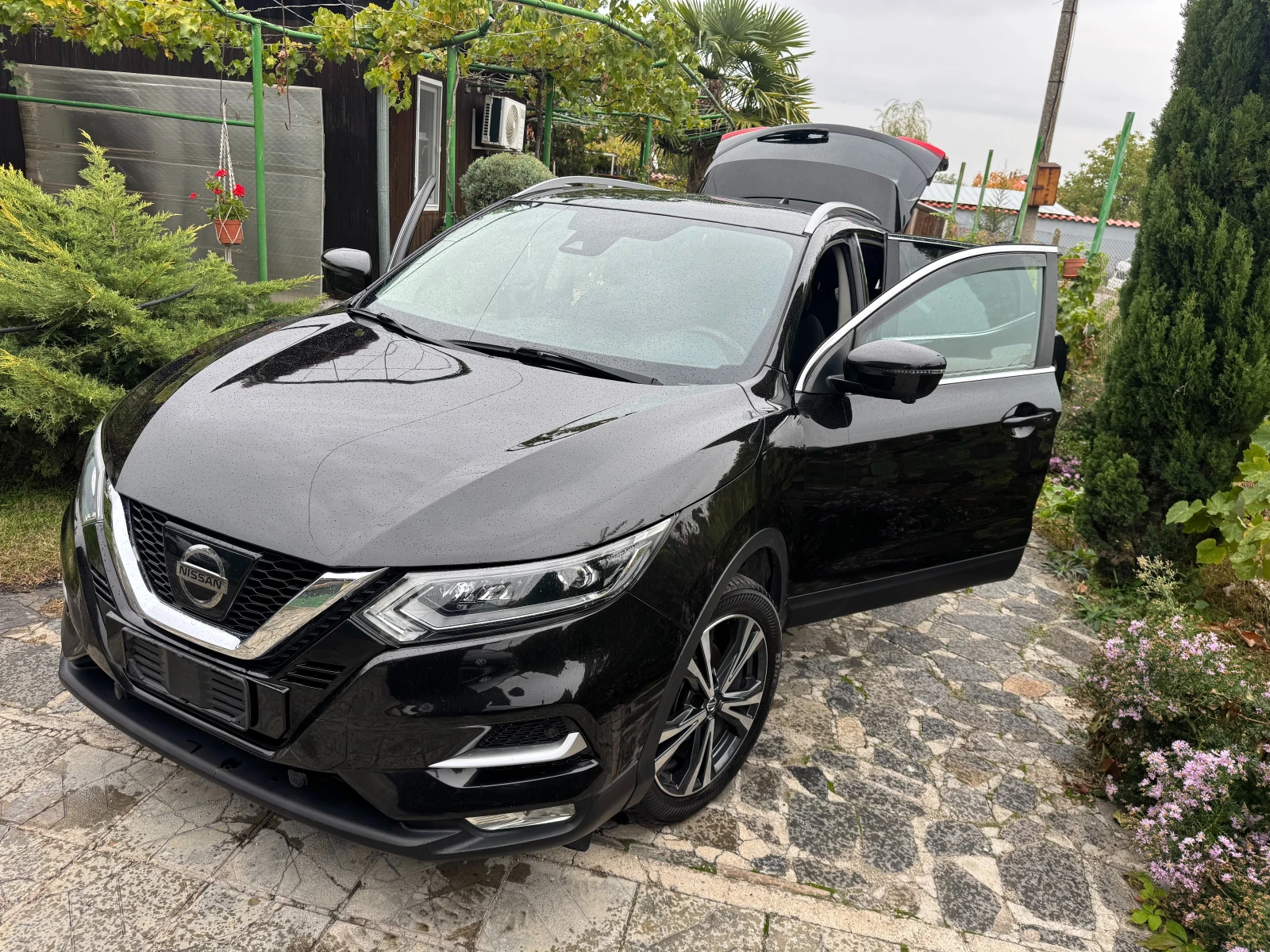 Nissan Qashqai 1.6DCi N-Connecta - изображение 6