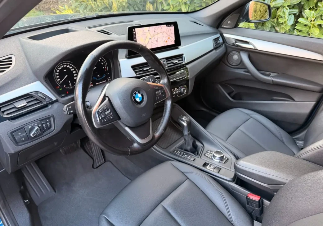 BMW X1 xDrive 25e Advantage ACC Harman/Kardon HeadUp, снимка 8 - Автомобили и джипове - 54370711