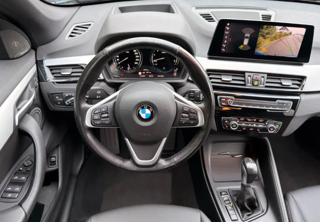 BMW X1 xDrive 25e Advantage ACC Harman/Kardon HeadUp, снимка 10 - Автомобили и джипове - 54370711