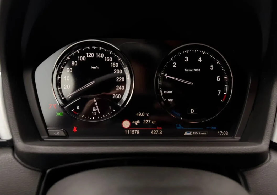 BMW X1 xDrive 25e Advantage ACC Harman/Kardon HeadUp, снимка 11 - Автомобили и джипове - 54370711