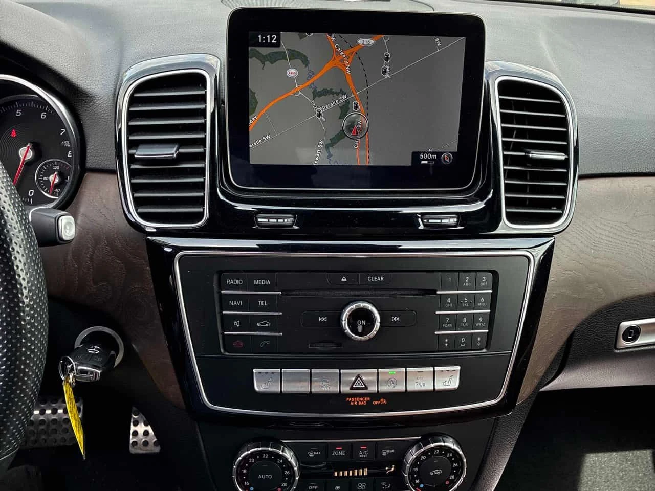 Mercedes-Benz GLE 400 4MATIC* HARMAN/KARDON* PANO* ПОДГРЕВИ* , снимка 9 - Автомобили и джипове - 54577887
