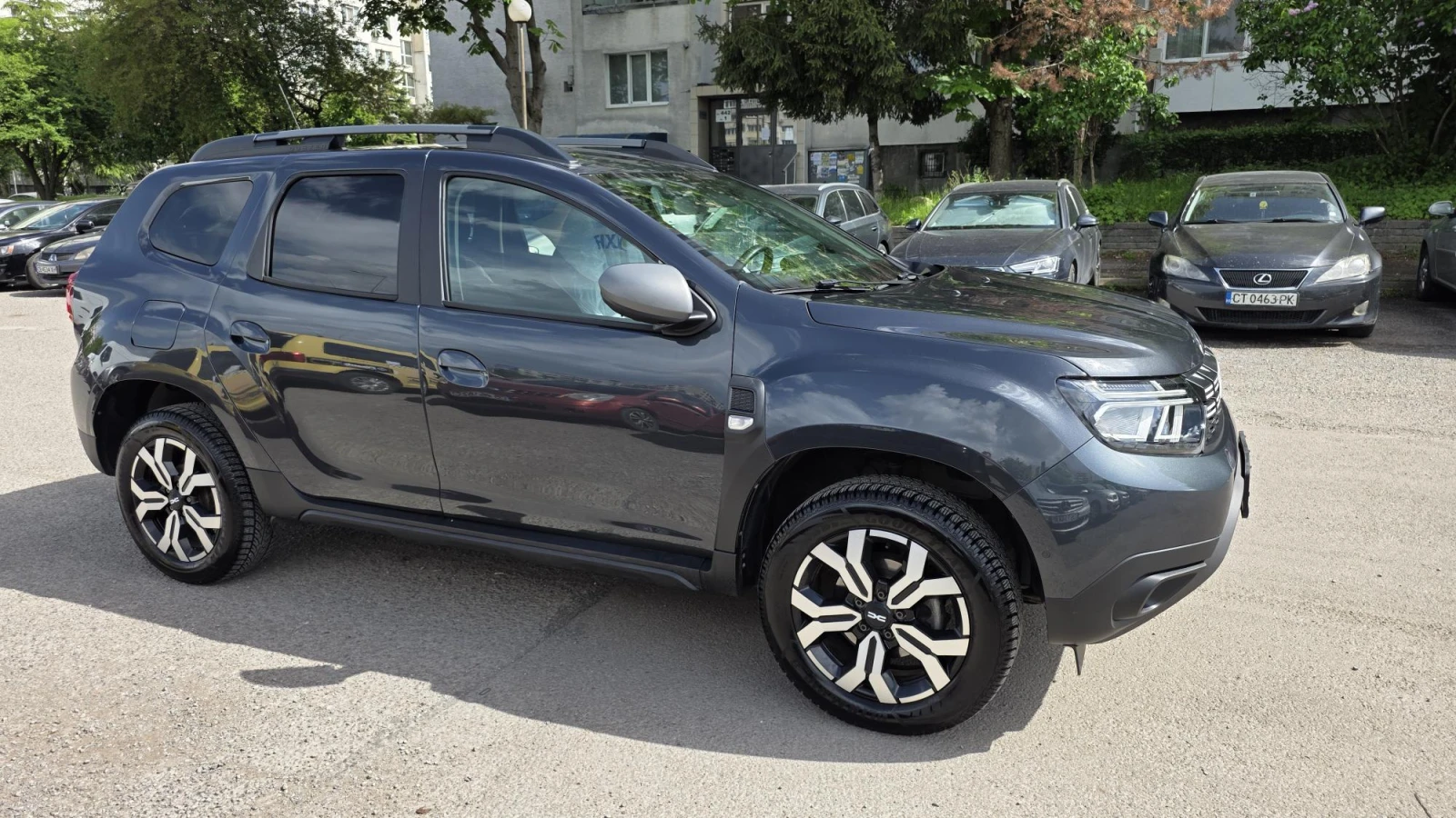 Dacia Duster, снимка 11 - Автомобили и джипове - 54737079