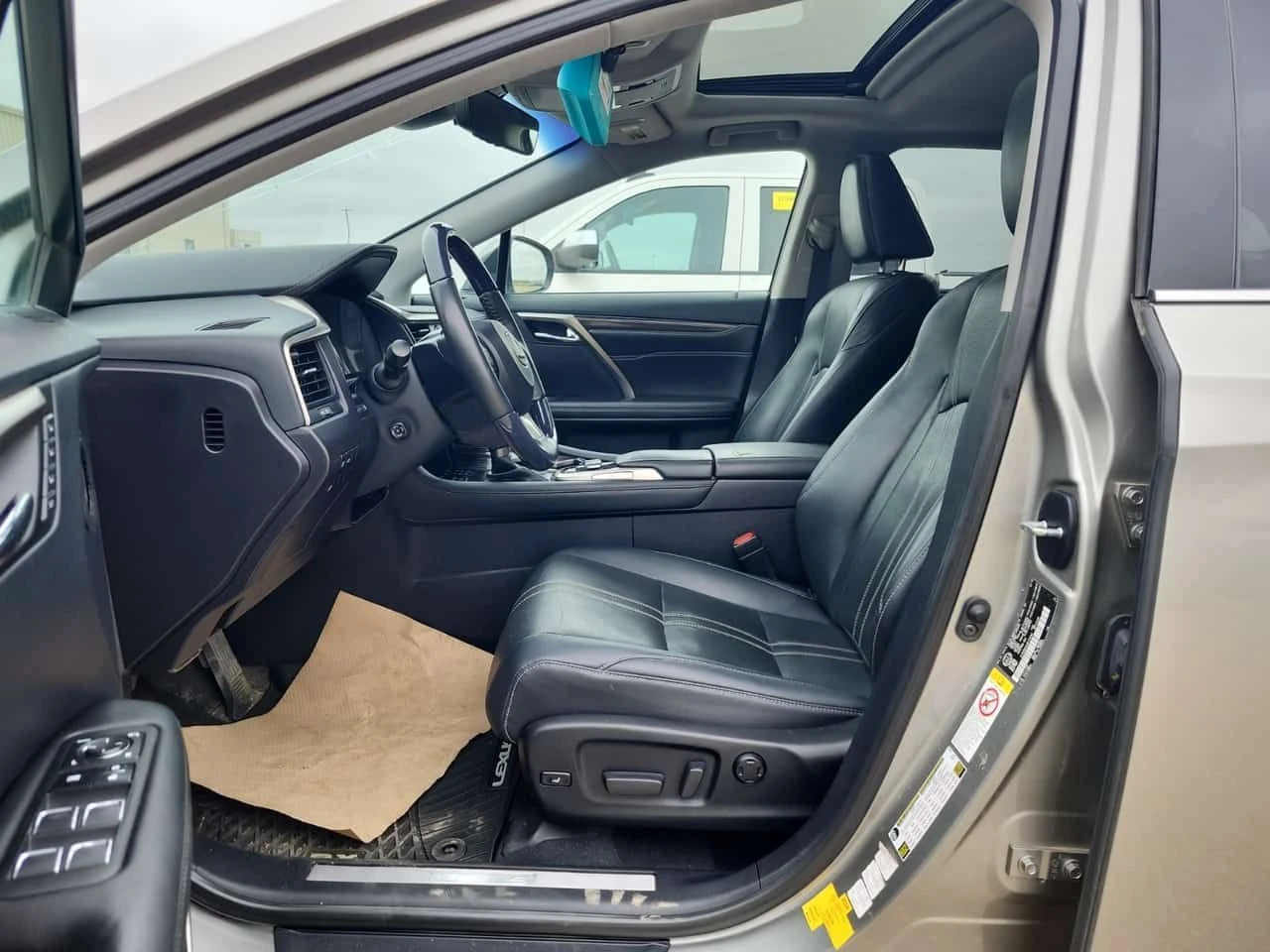 Lexus RX 350 ОБДУХ/ПОДГРЕВ/ШИБЕДАХ//CARFAX/ФИНАНСИРАНЕ, снимка 5 - Автомобили и джипове - 54827519