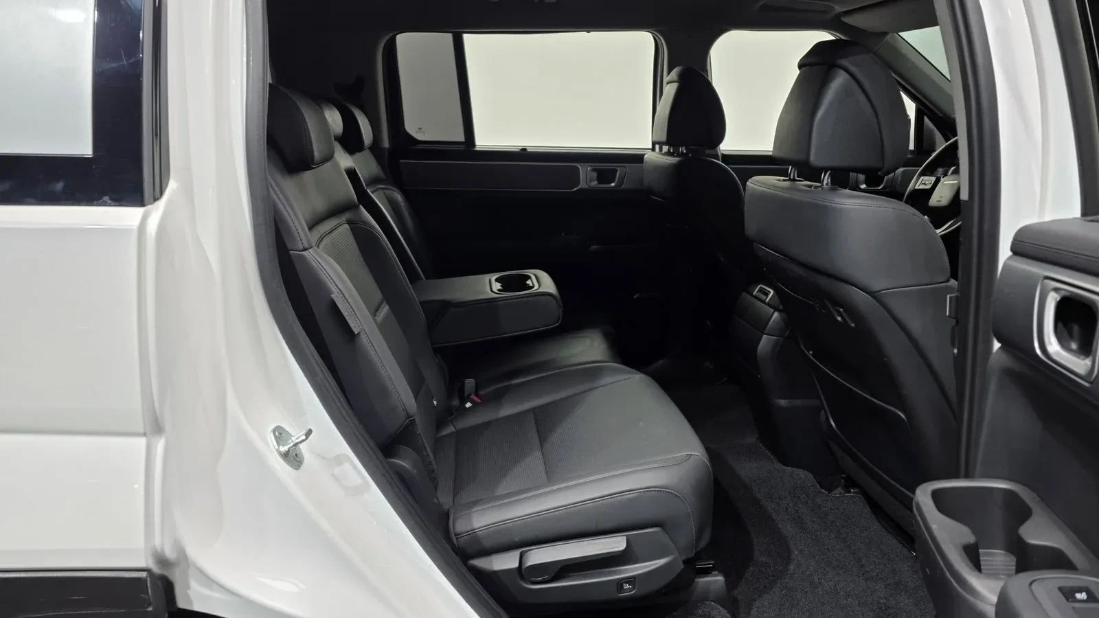 Hyundai Santa fe 1.6 HEV* 360* KEYLESS* ПОДГРЕВ ВОЛАН* , снимка 5 - Автомобили и джипове - 55330751