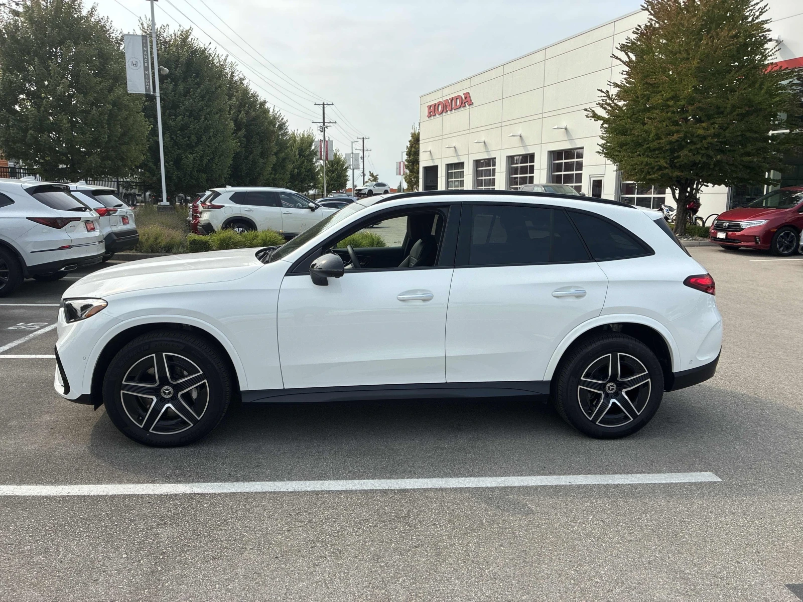 Mercedes-Benz GLC 300, снимка 2 - Автомобили и джипове - 55721251