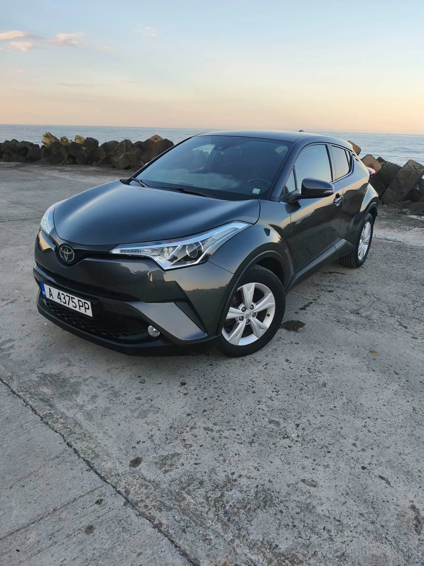 Toyota C-HR 1.2 TURBO S 131�.� 4��4  | Mobile.bg � ����������� 3