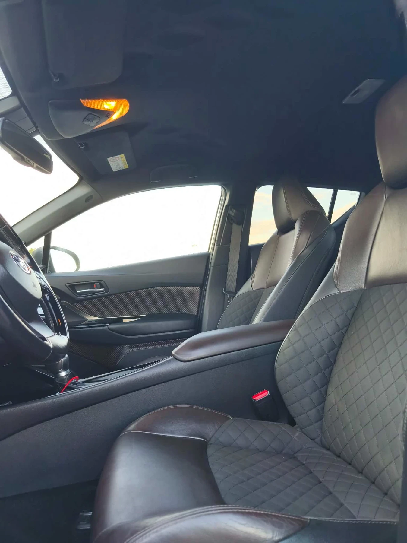 Toyota C-HR 1.2 TURBO S 131�.� 4��4  | Mobile.bg � ����������� 9