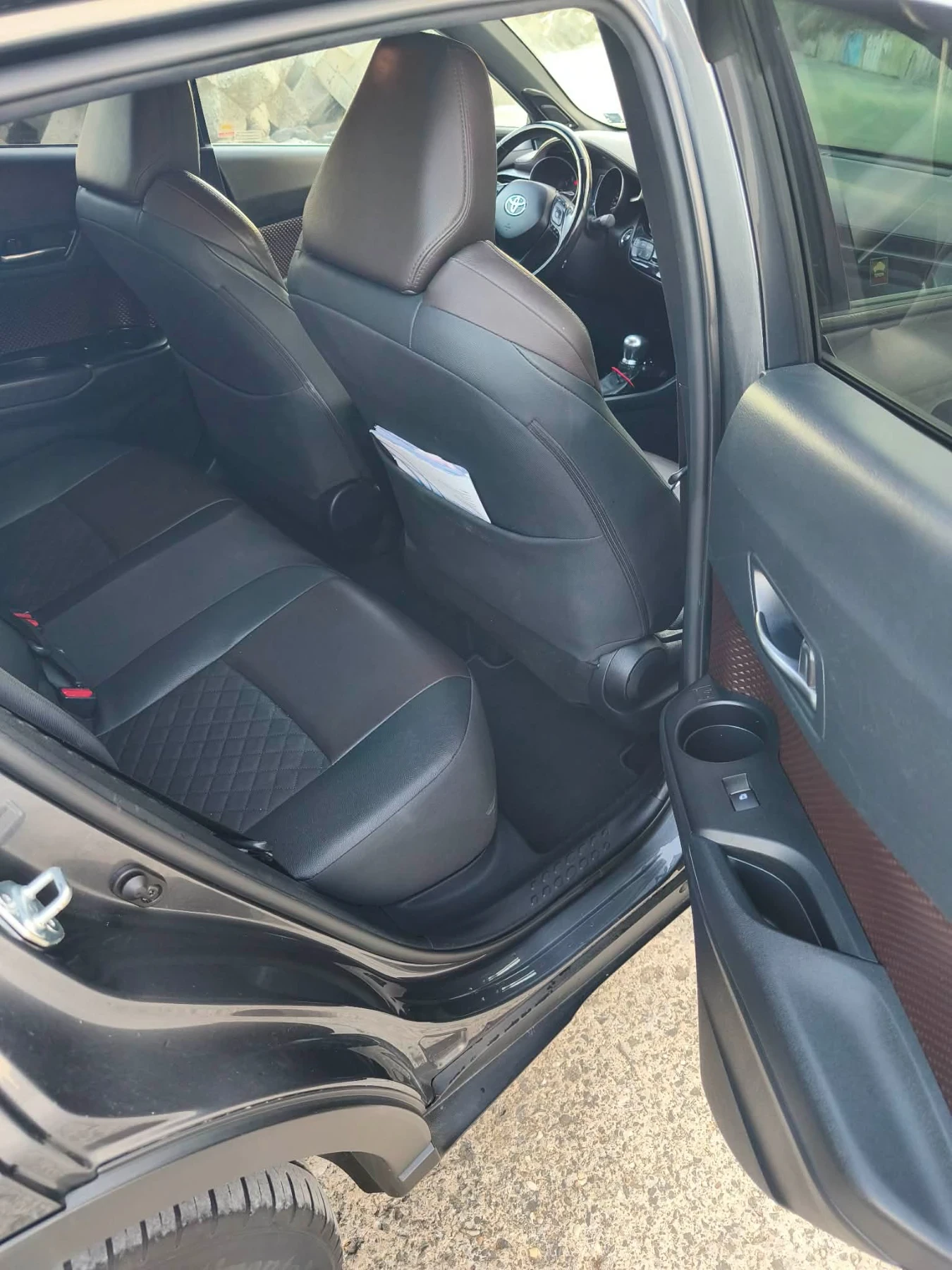 Toyota C-HR 1.2 TURBO S 131�.� 4��4  | Mobile.bg � ����������� 12