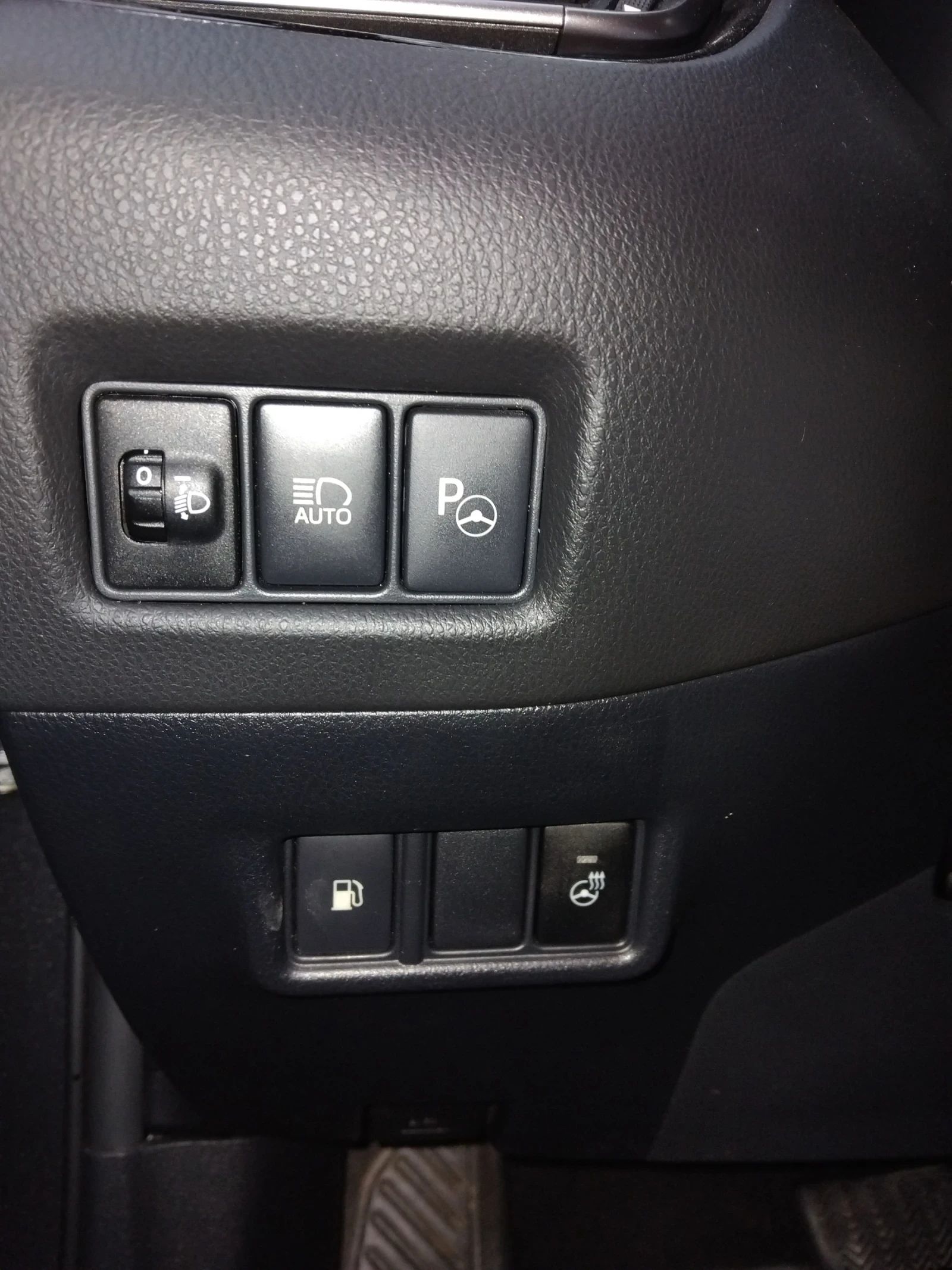 Toyota C-HR 1.2 TURBO S 131�.� 4��4  | Mobile.bg � ����������� 16