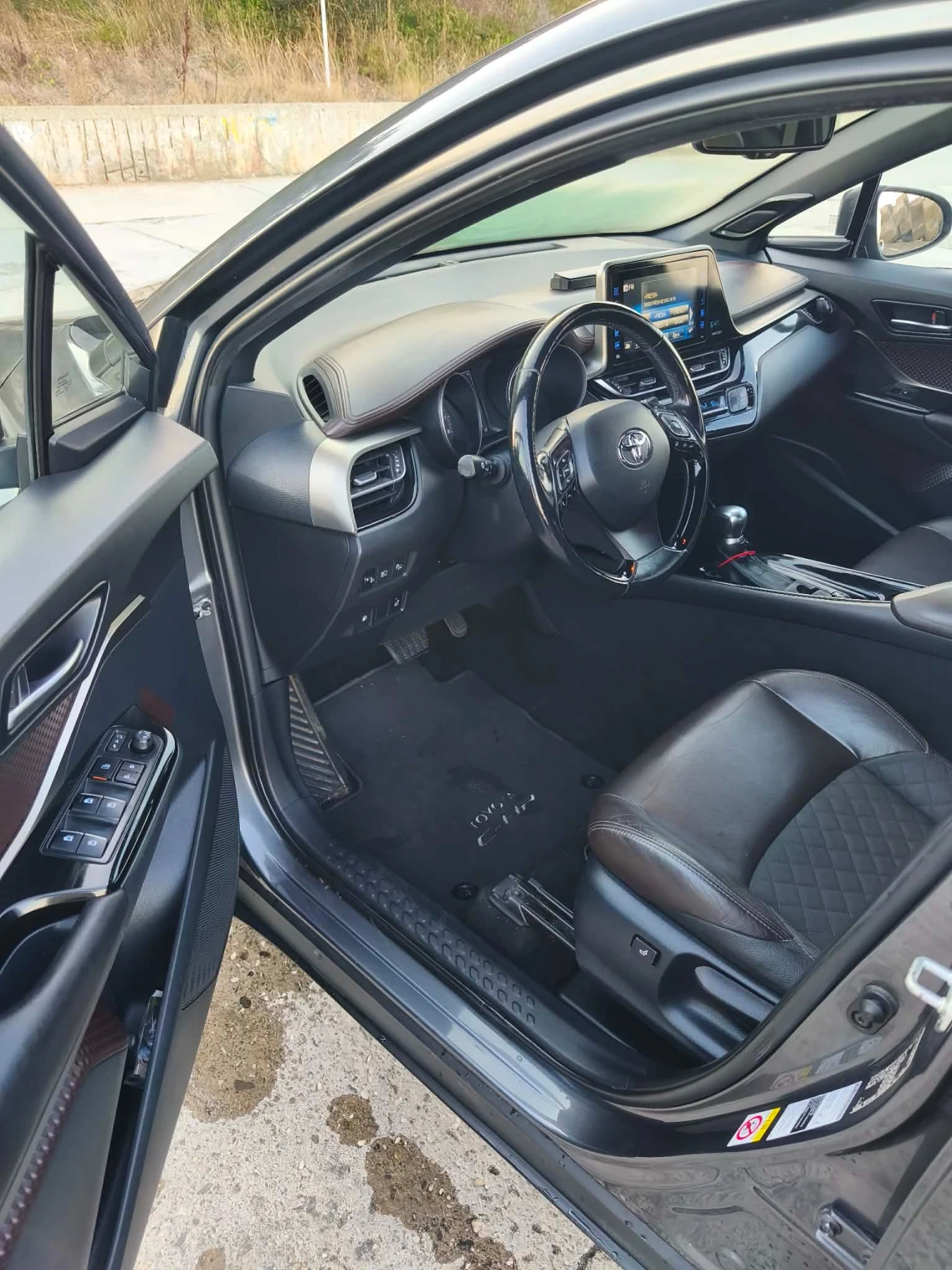 Toyota C-HR 1.2 TURBO S 131�.� 4��4  | Mobile.bg � ����������� 7