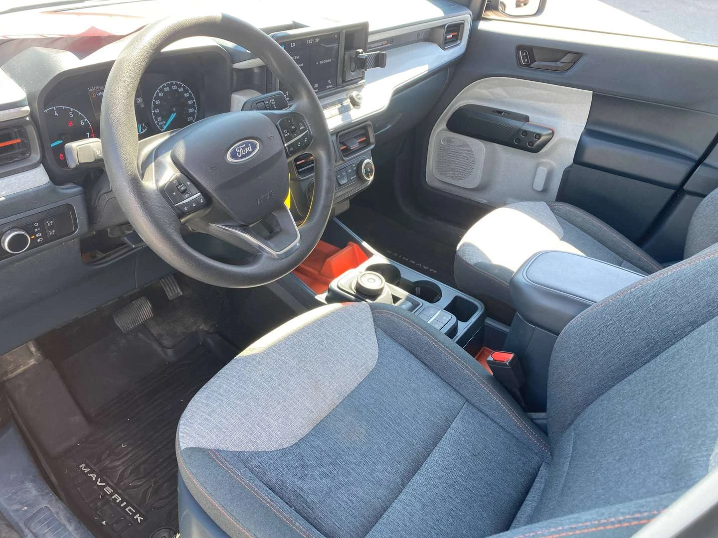 Ford Maverick, снимка 11 - Автомобили и джипове - 56021828