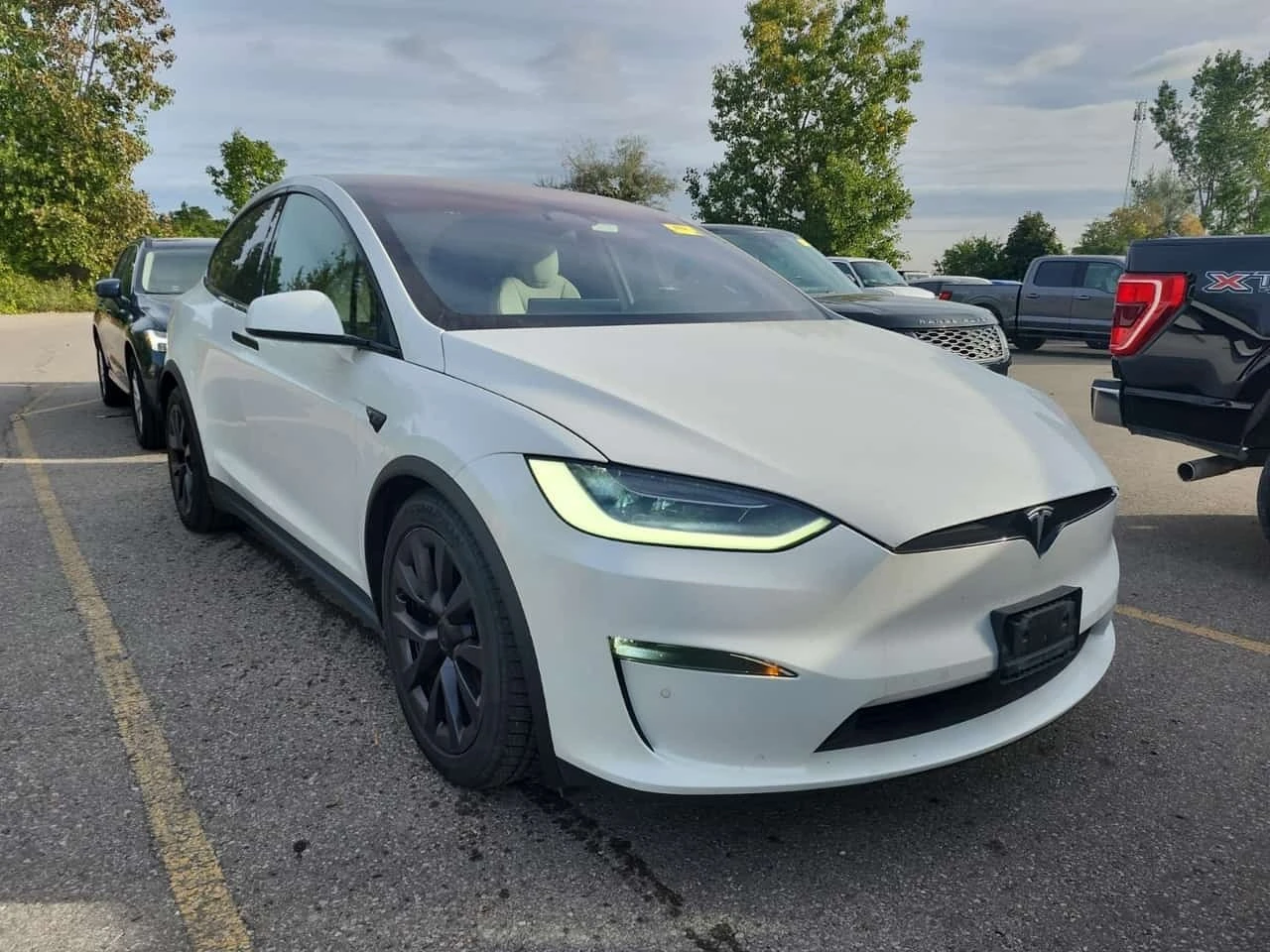 Tesla Model X / AWD / ОТ ПРЕДСТАВИТЕЛСТВО НА ТЕСЛА / АВТОКРЕДИТ, снимка 3 - Автомобили и джипове - 56179349