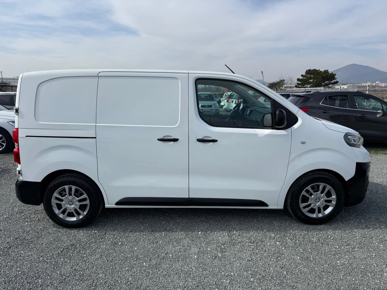 Peugeot Expert (KATO НОВА), снимка 4 - Бусове и автобуси - 53384115