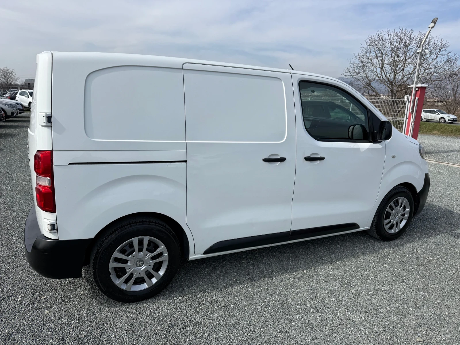 Peugeot Expert (KATO НОВА), снимка 5 - Бусове и автобуси - 53384115