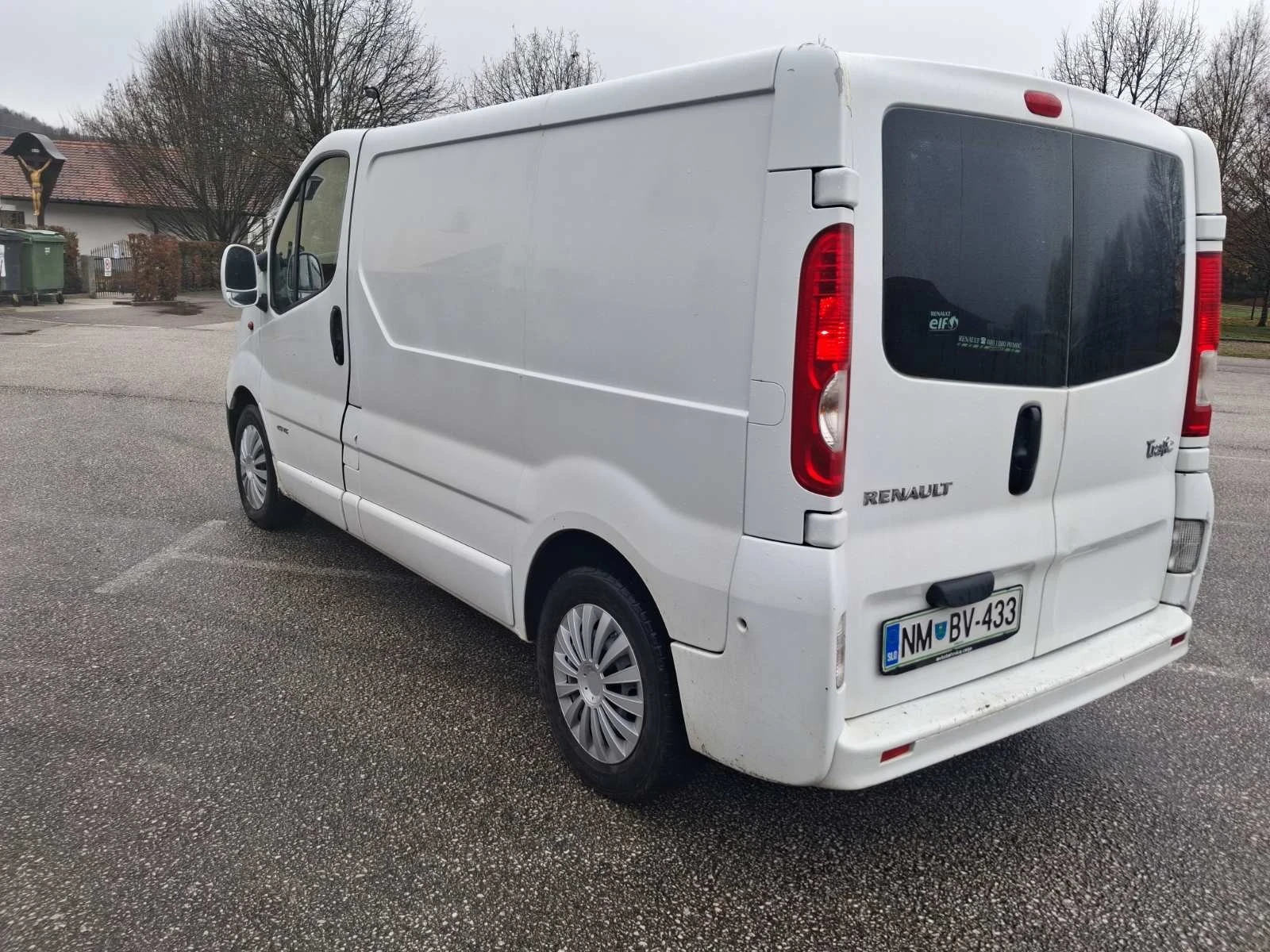 Renault Trafic 2.0DCI KLIMATIK, снимка 2 - Бусове и автобуси - 53809823