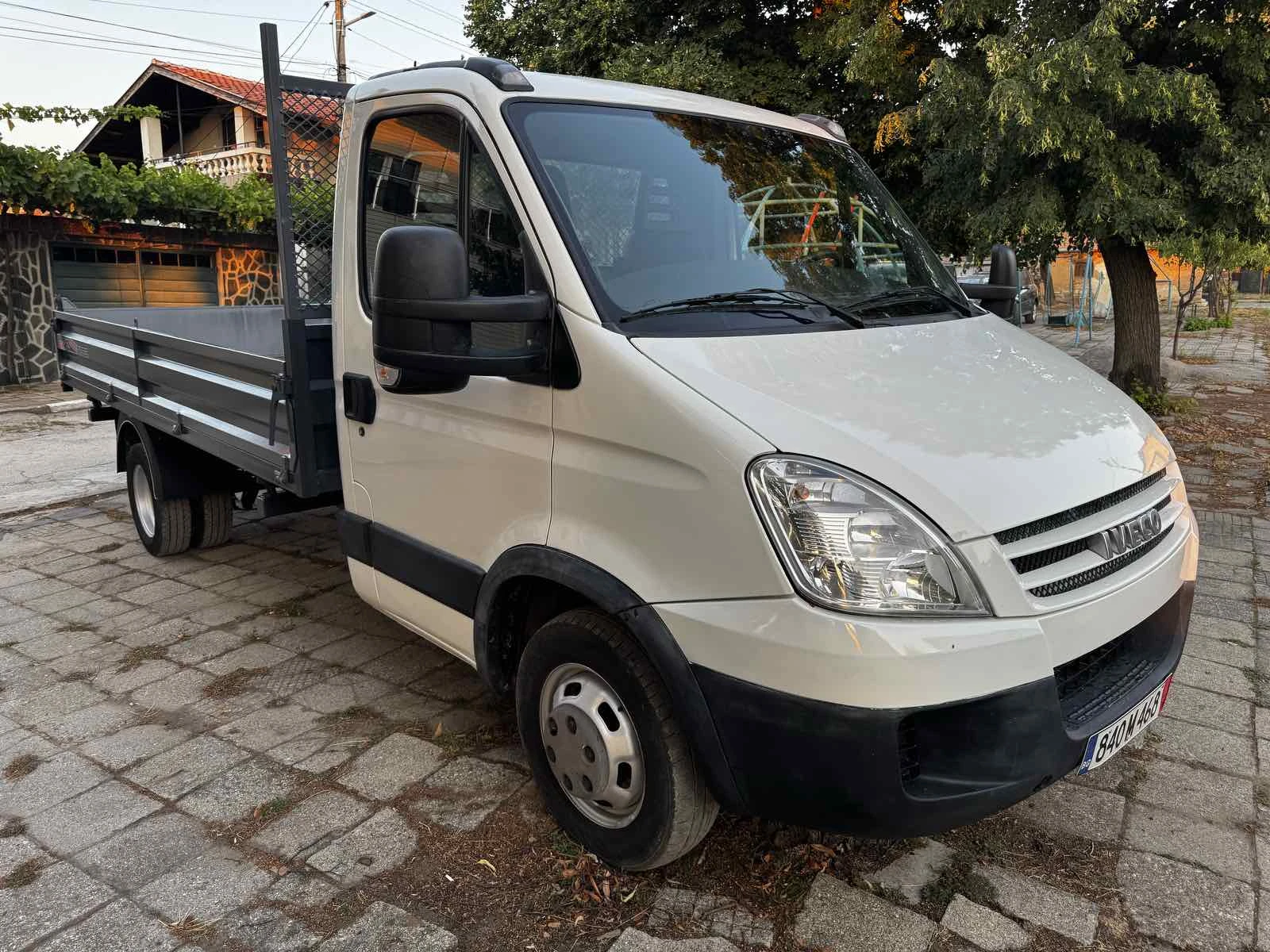 Iveco Daily 3.0 - 35c15 4.10m каросерия, снимка 2 - Бусове и автобуси - 55550556