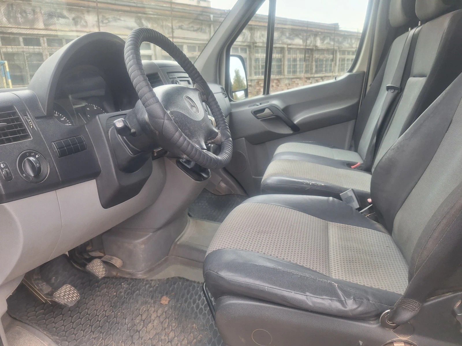 Mercedes-Benz Sprinter 315 2.2cdi, снимка 7 - Бусове и автобуси - 56691499