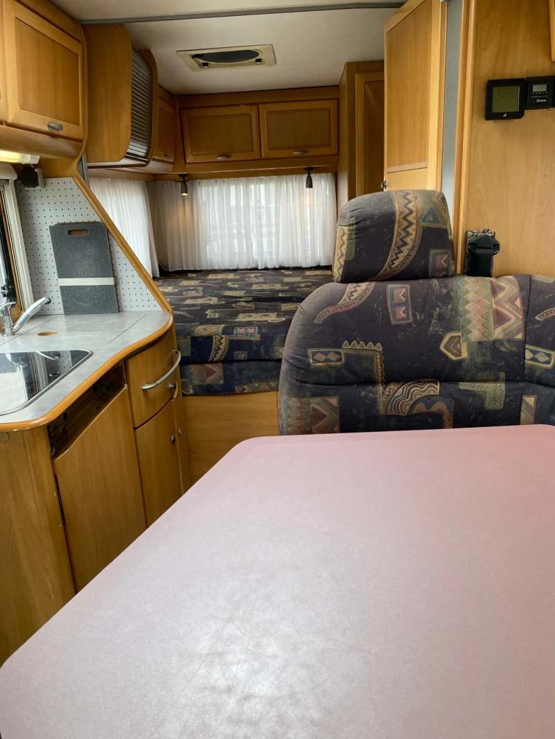 Кемпер HYMER / ERIBA, снимка 12 - Каравани и кемпери - 47998704