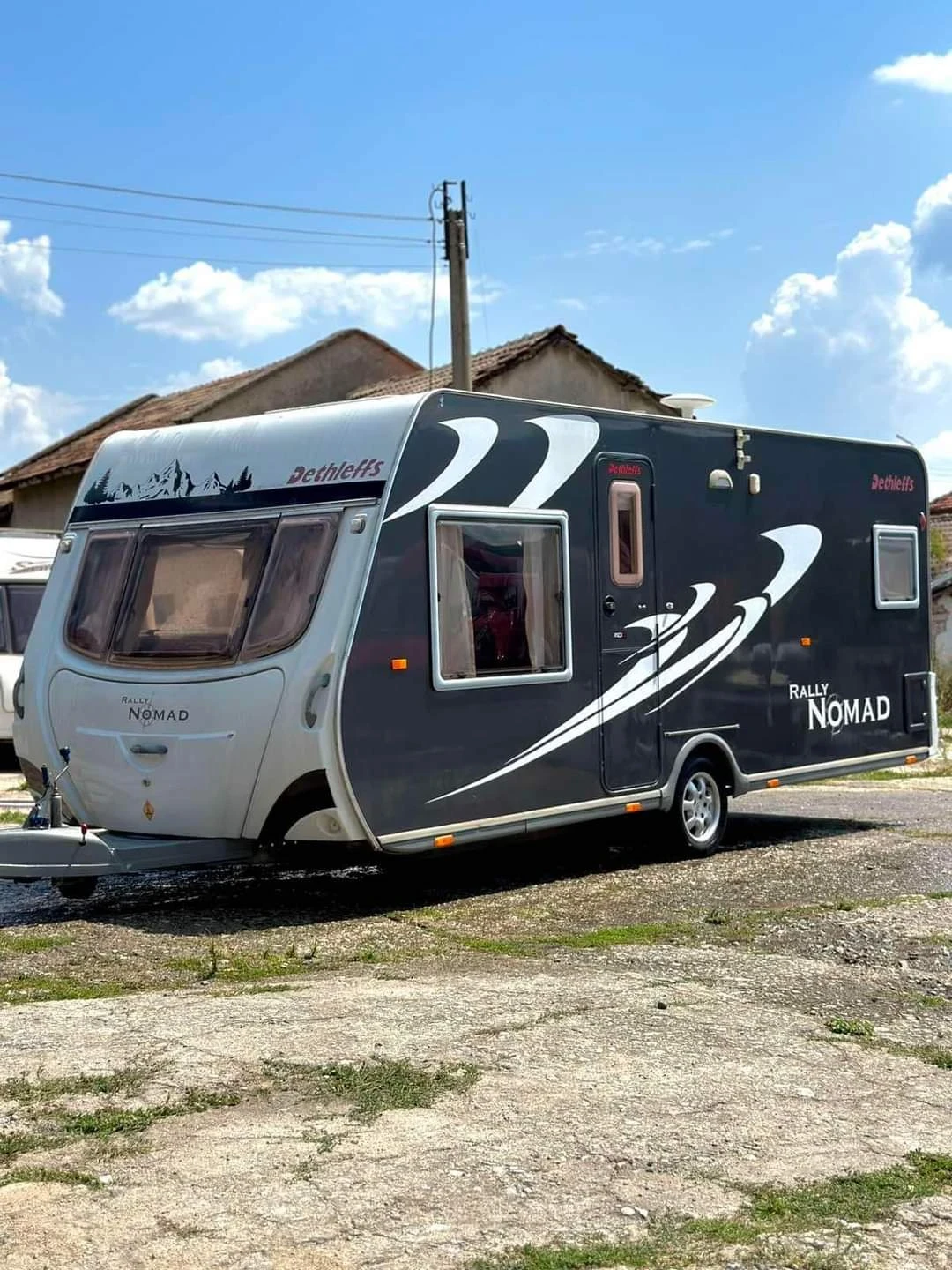 Каравана Dethleffs Nomad 570 - изображение 2