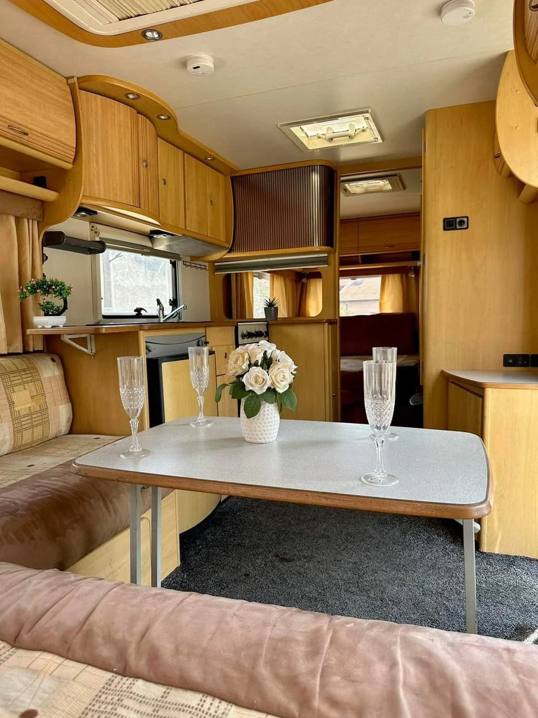 Каравана Dethleffs Nomad 570 - изображение 7